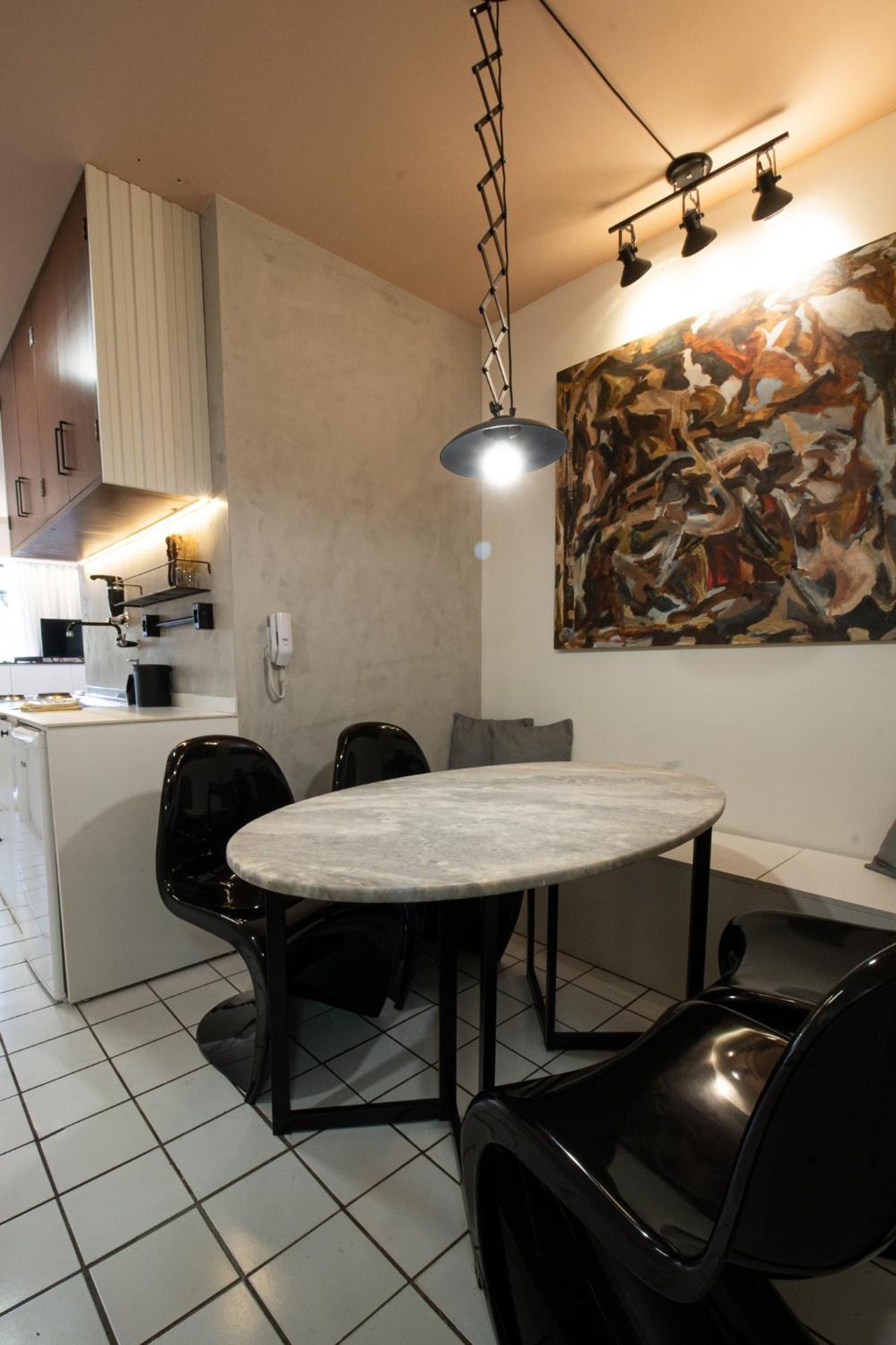Manhattan Apartment