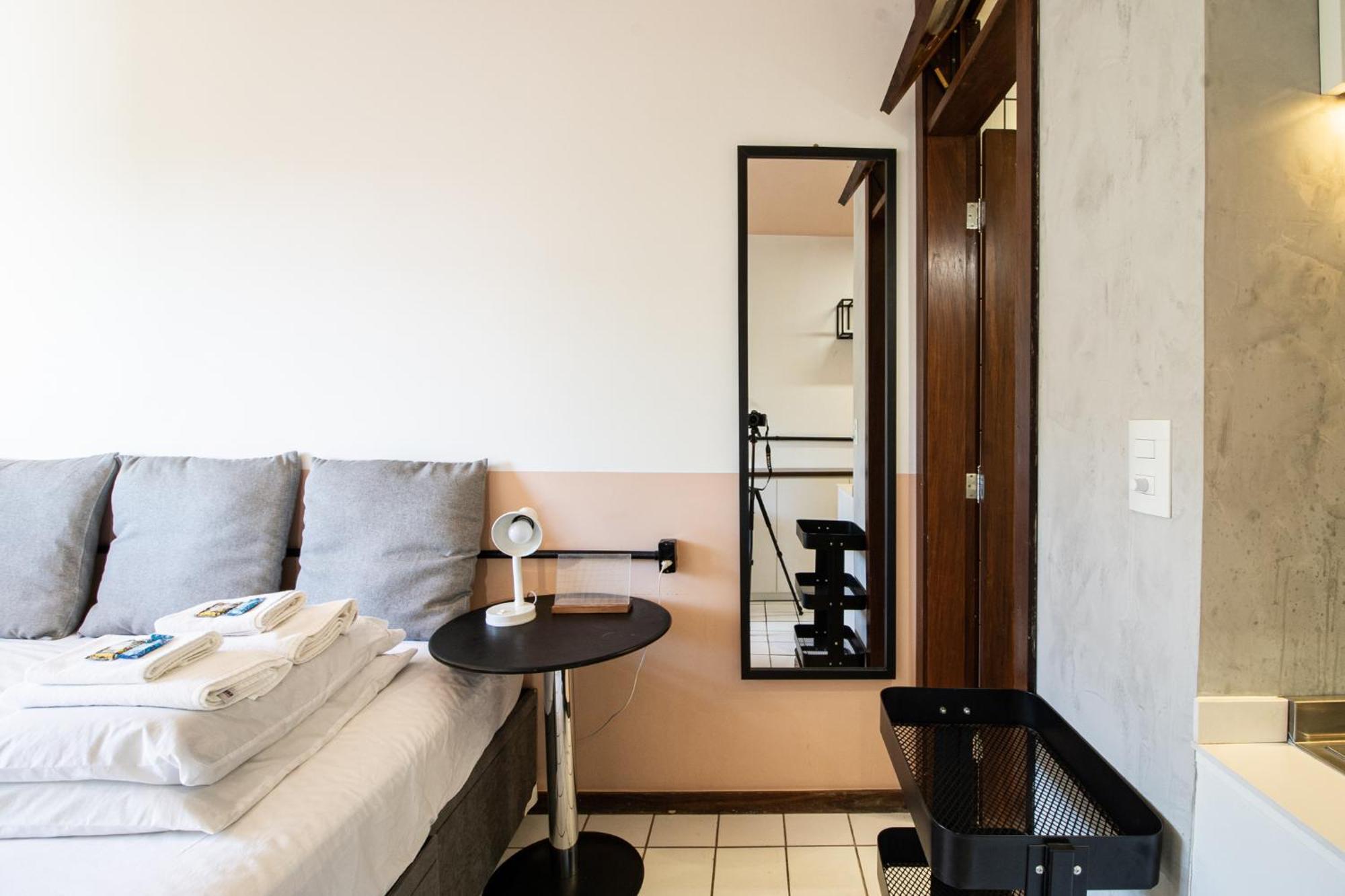 Manhattan Apartment *